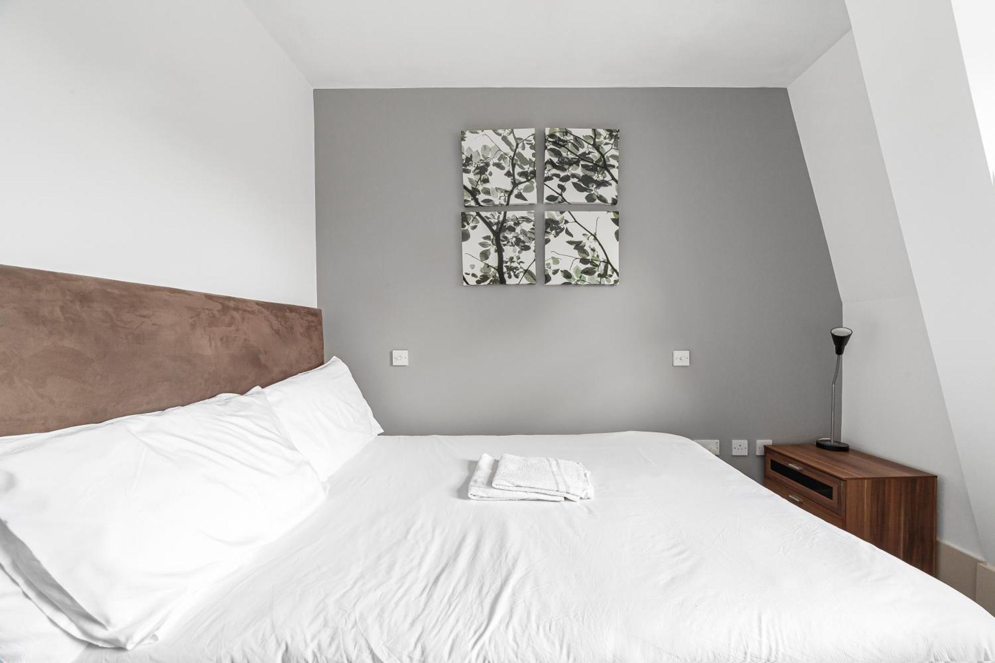 Deluxe Holborn Two Bedroom Apartment London Exterior photo
